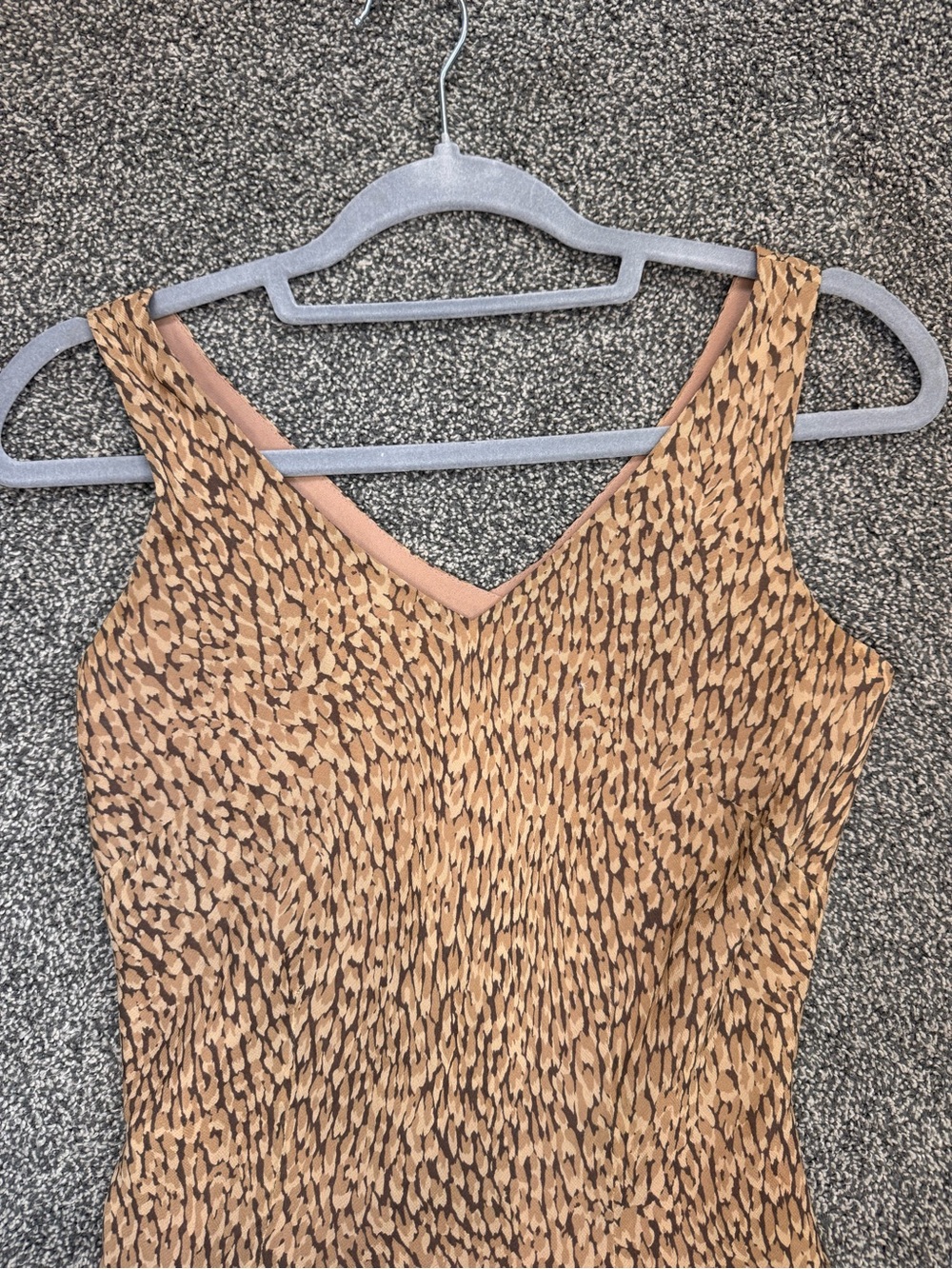 Ann Taylor Silk Tan/Brown Animal Print Sleeveless Midi Dress Size 6P Small Flaw - Picture 4 of 13